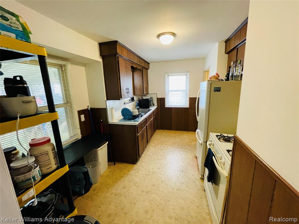 7793 Clayburn Street, Detroit, MI 48228 — Photo 15