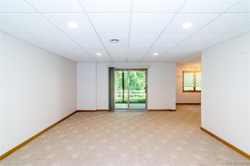 840 Heatheridge Court, Brighton, MI 48116 — Photo 38