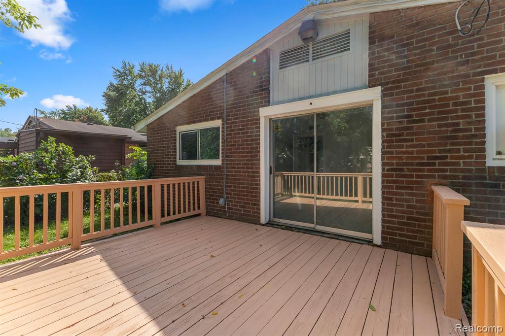 9341 POLK Street, Taylor, MI 48180 — Photo 31