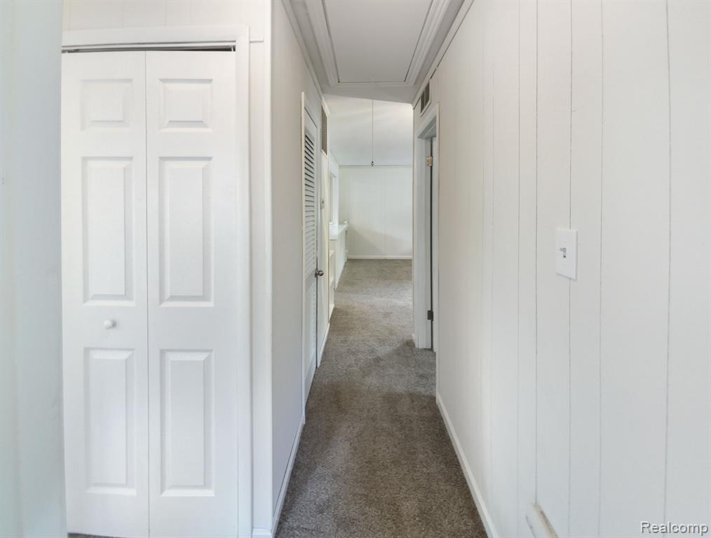 1281 CANDLEWOOD Lane, Ypsilanti, MI 48198 — Photo 11