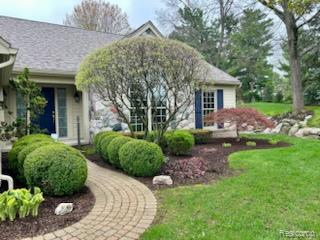 4791 Roundtree Drive - Photo 2