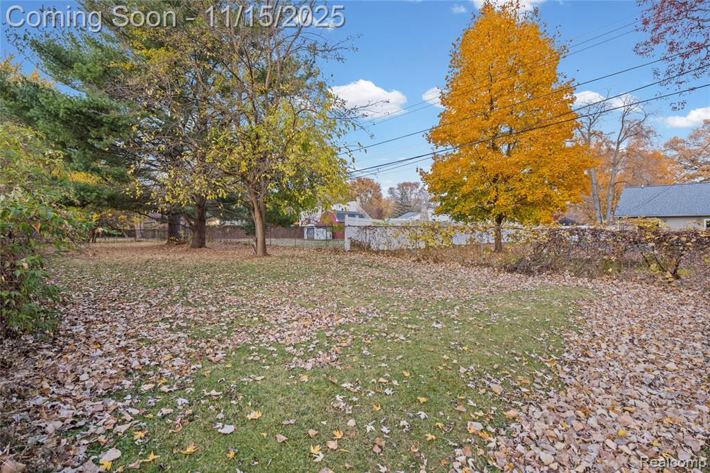38080 Hamon Street, Harrison Township, MI — Photo 48