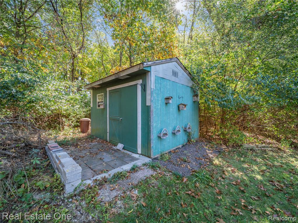 4097 Merna Lane, Milford, MI 48380 — Photo 30