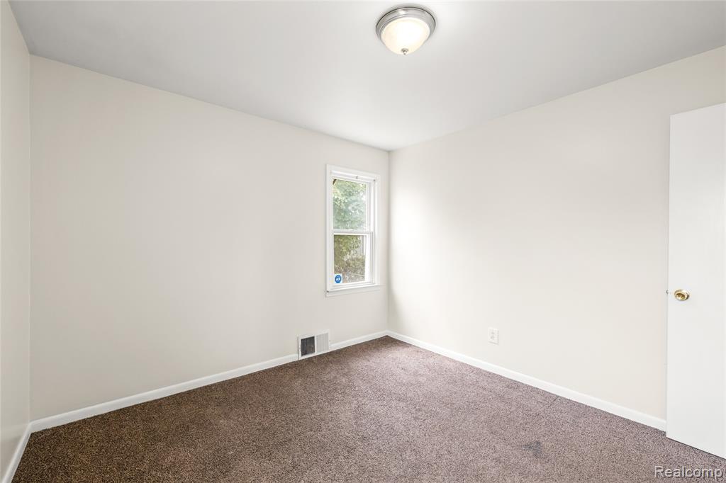 4175 Helen Avenue, Lincoln Park, MI 48146 — Photo 12