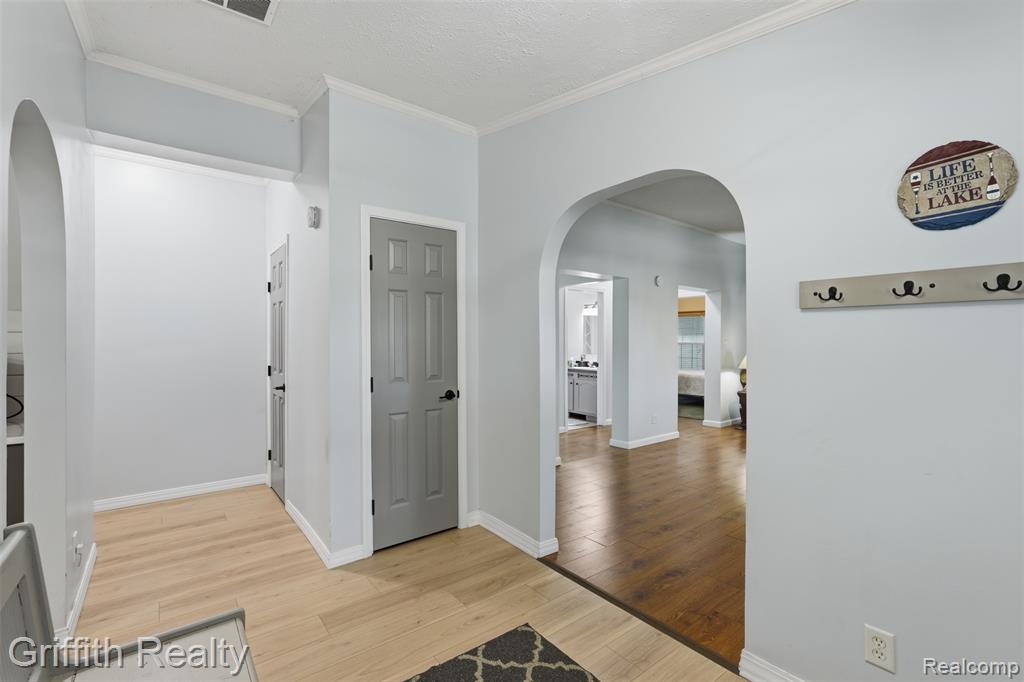 260 Ellsworth Lake Drive, Gregory, MI 48137 — Photo 5
