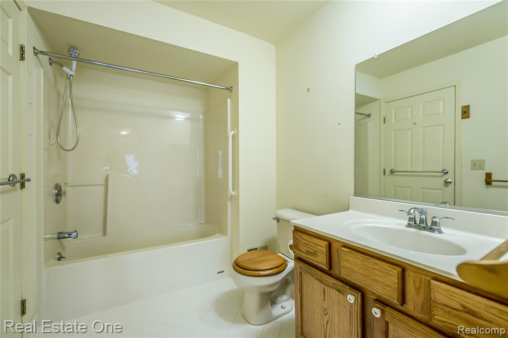 62340 Arlington Circle, 3, South Lyon, MI 48178 — Photo 13