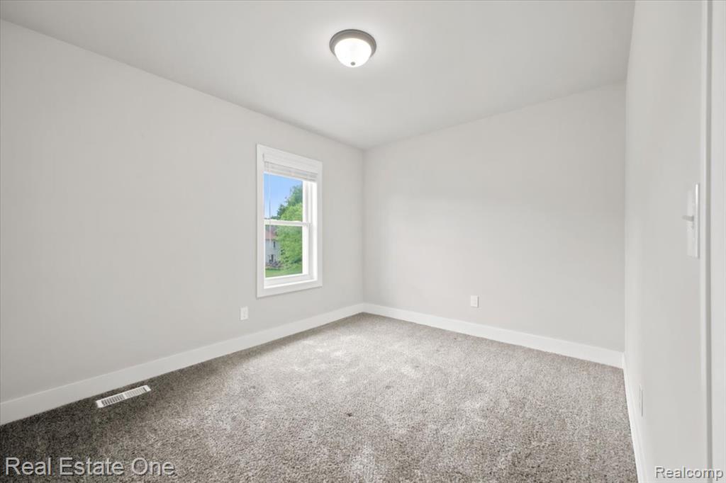 5485 Hammersmith Drive, West Bloomfield, MI — Photo 22