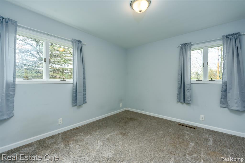 735 Columbiaville Road, Columbiaville, MI 48421 — Photo 17