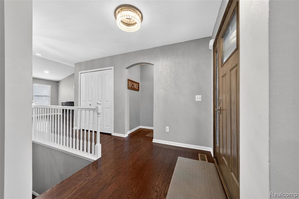 30278 Bradmore Road, Warren, MI 48092 — Photo 7