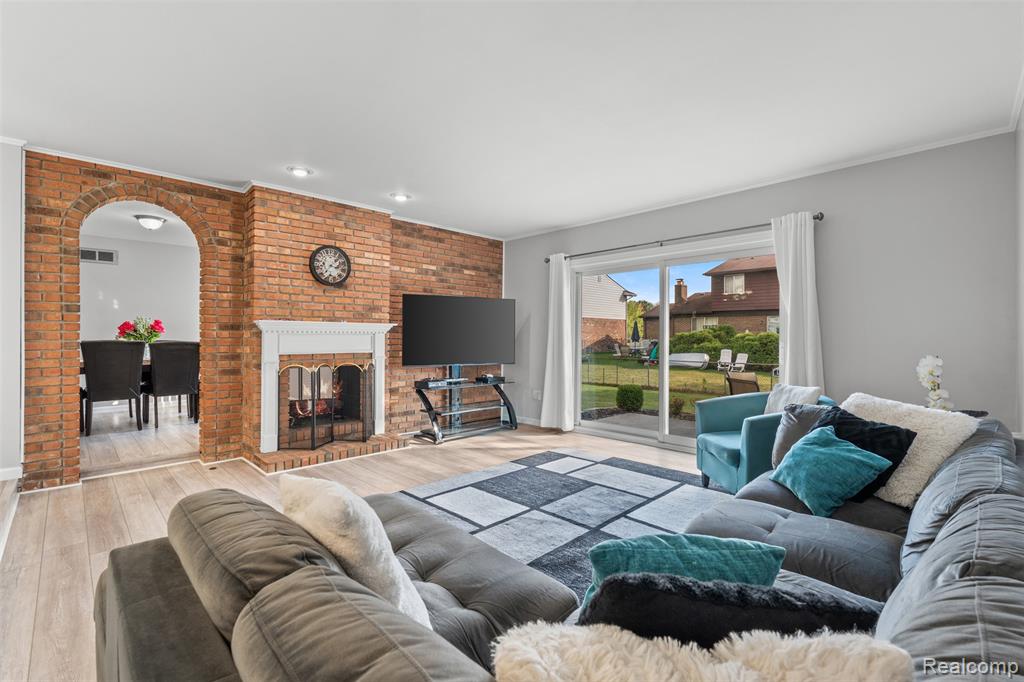 44999 N Spring Drive, Canton, MI 48187 — Photo 8
