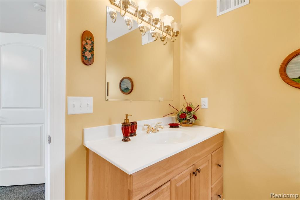 2610 Strawberry Lane, Port Huron, MI 48060 — Photo 51