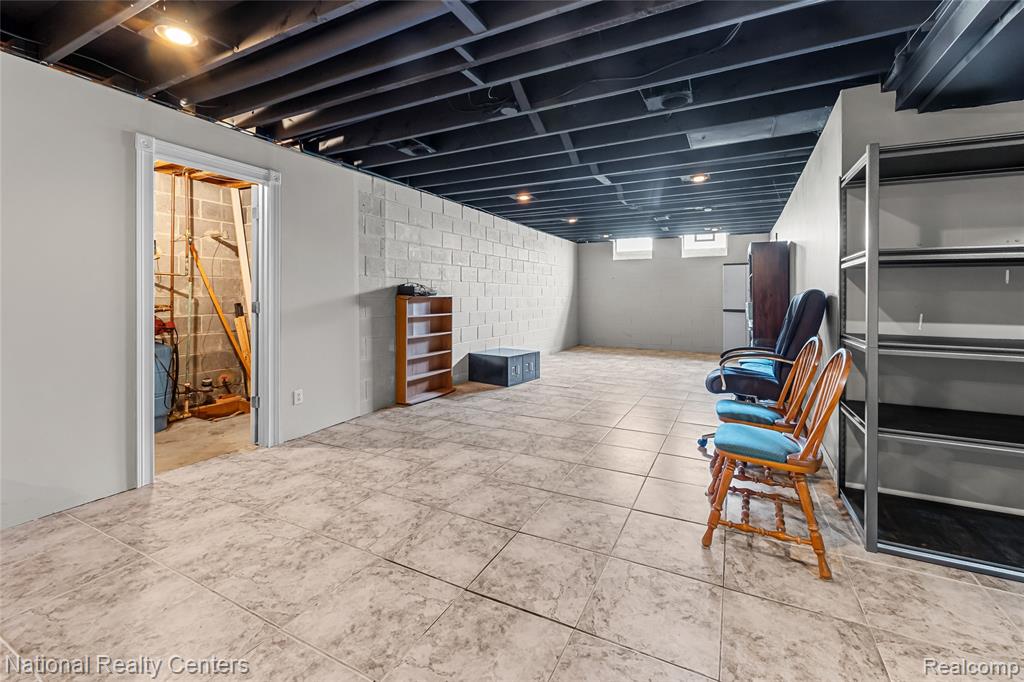 52655 Pappy, Shelby Twp, MI 48316 — Photo 17
