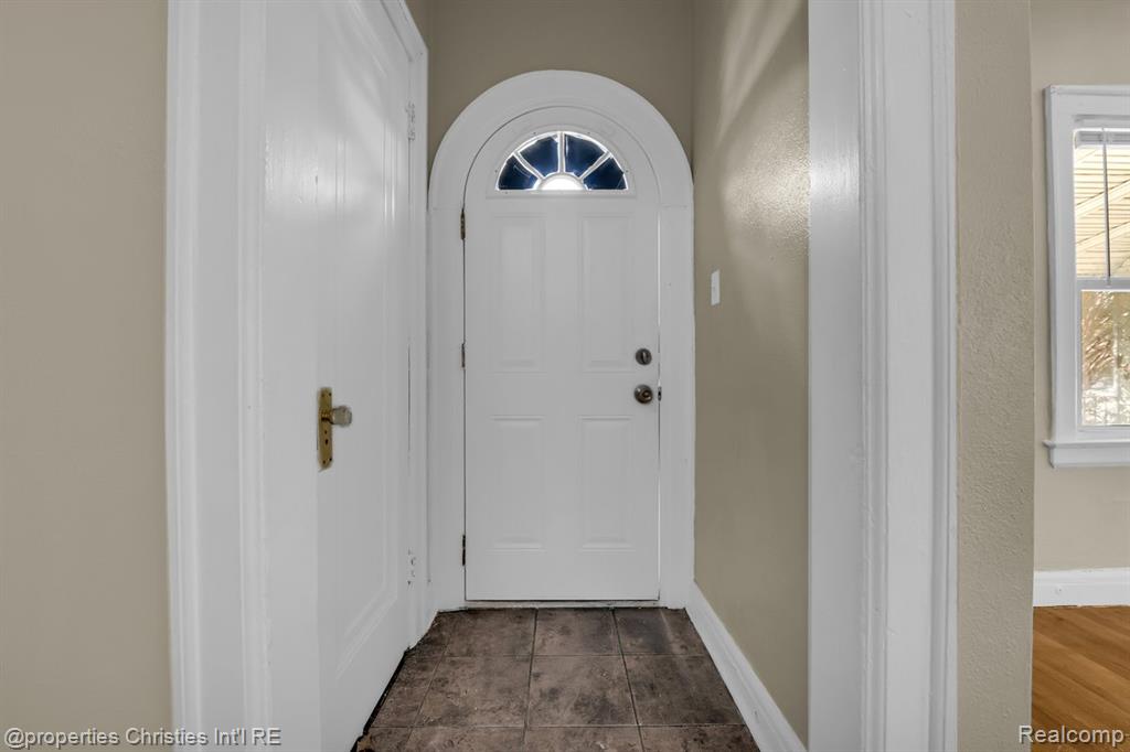17600 Santa Barbara Drive, Detroit, MI 48221 — Photo 2