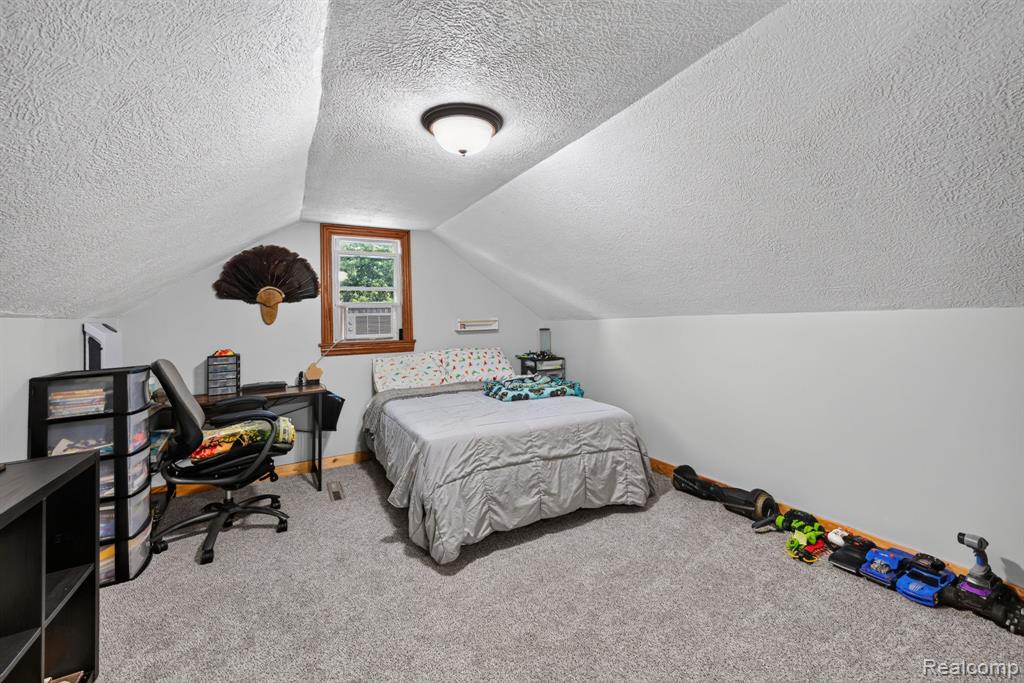 3658 Newburg Road, Bancroft, MI 48414 — Photo 35