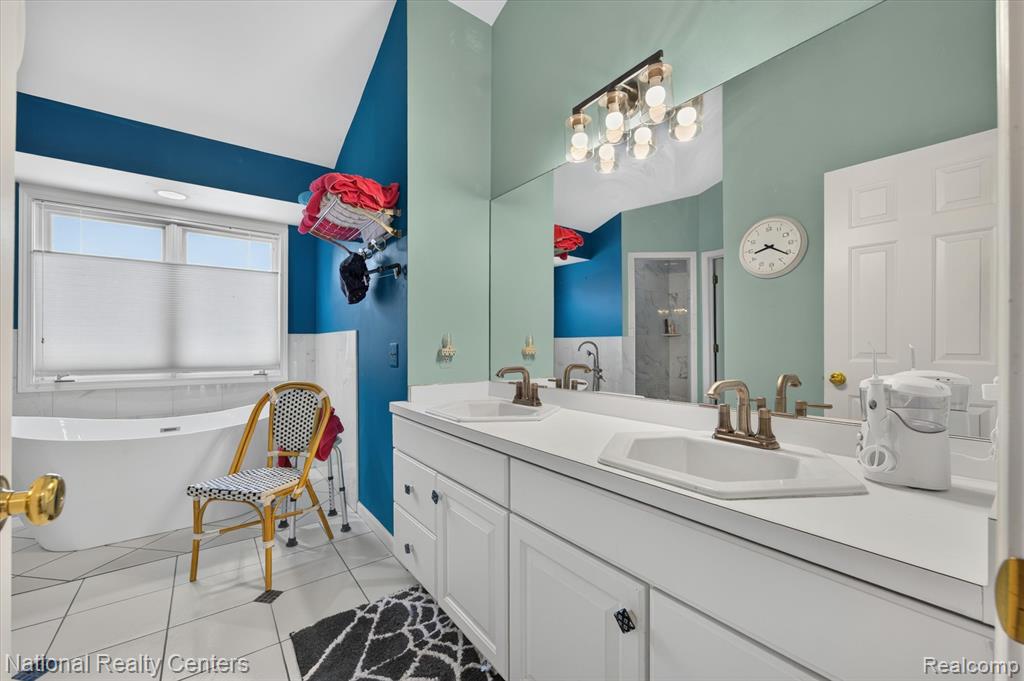 2915 Allison Lane, Highland, MI — Photo 22