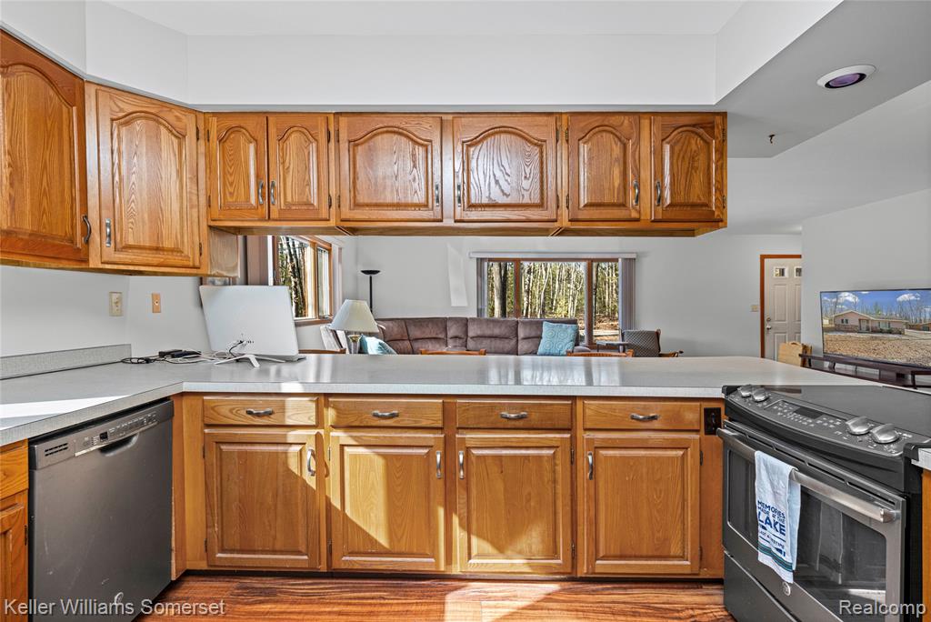 208 Hitchcock Avenue, Roscommon, MI 48653 — Photo 22