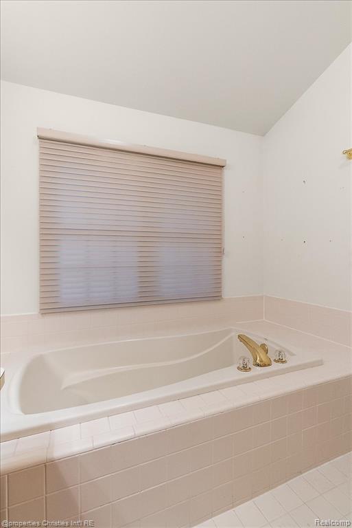 47274 Hunters Park Drive, Plymouth, MI 48170 — Photo 30