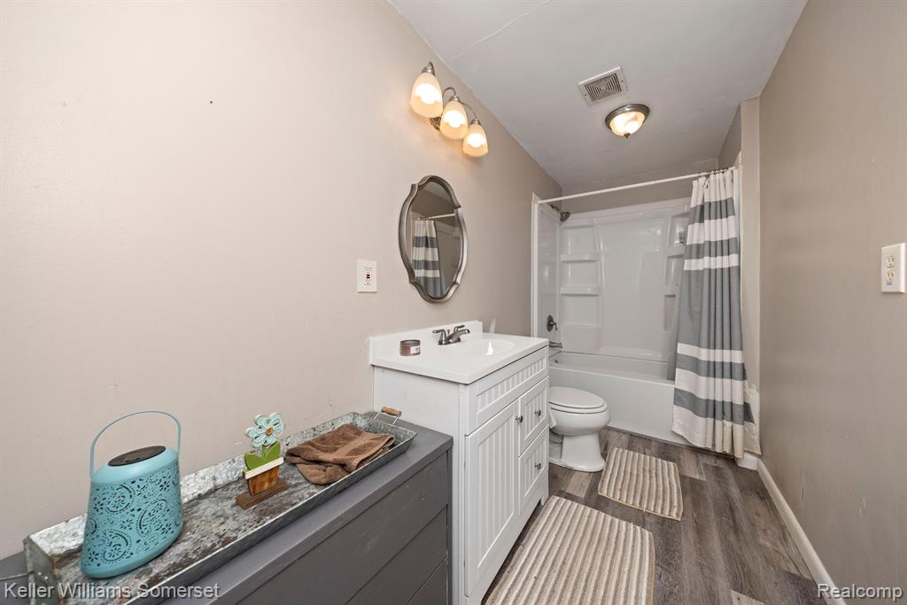908 BROWN CITY Road, Imlay City, MI 48444 — Photo 23
