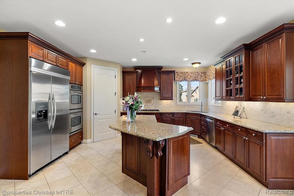 7220 Essex Drive, West Bloomfield, MI — Photo 37