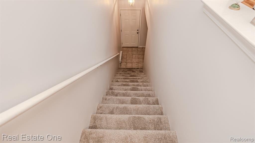 28209 Oakmonte Circle E, 60, New Hudson, MI 48165 — Photo 45