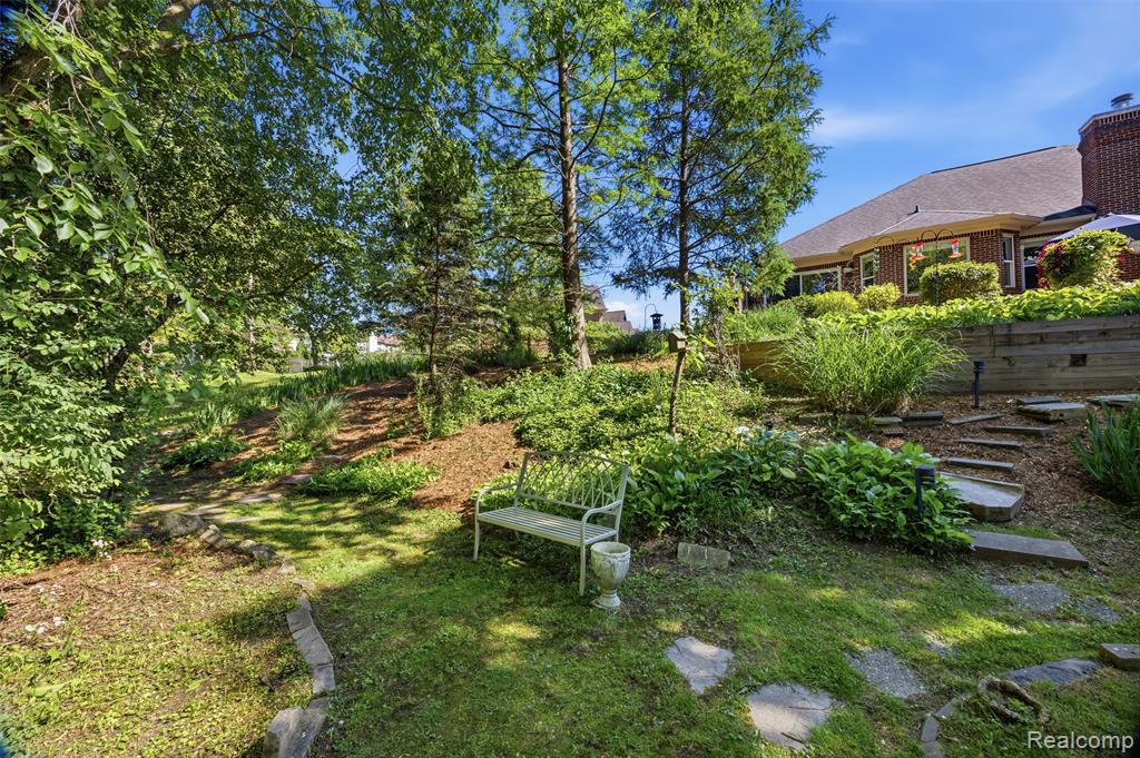 47041 Hidden River Circle N, Canton, MI 48188 — Photo 53
