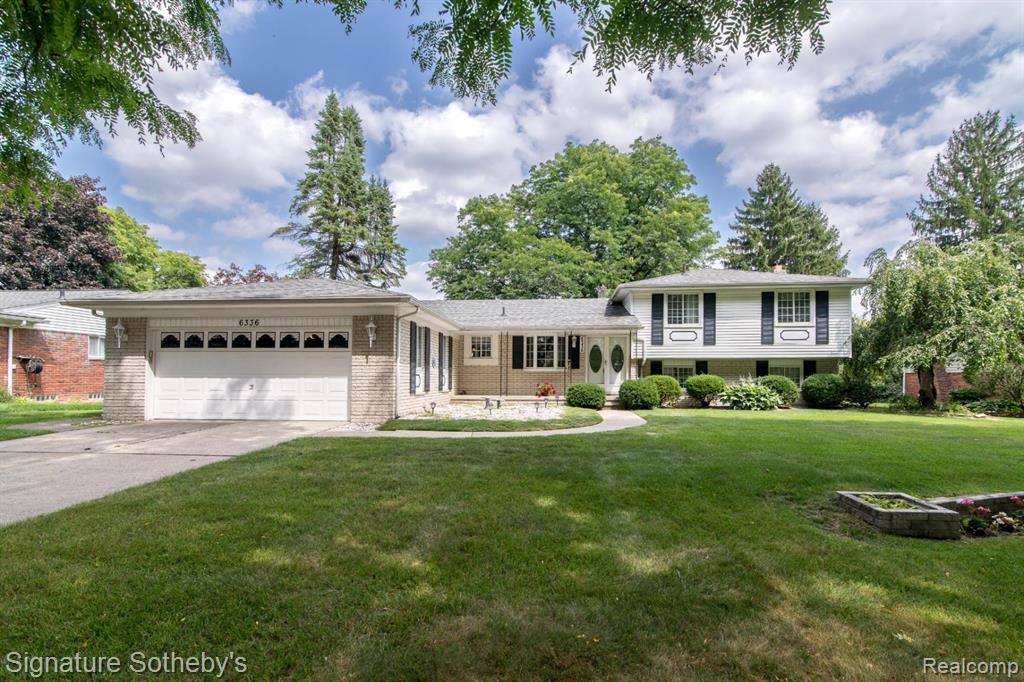 6336 Emerald Lake Drive, Troy, MI 48085