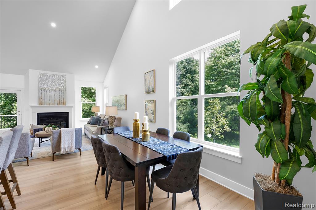 5332 Trail Vista Dr, West Bloomfield, MI 48323 — Photo 18