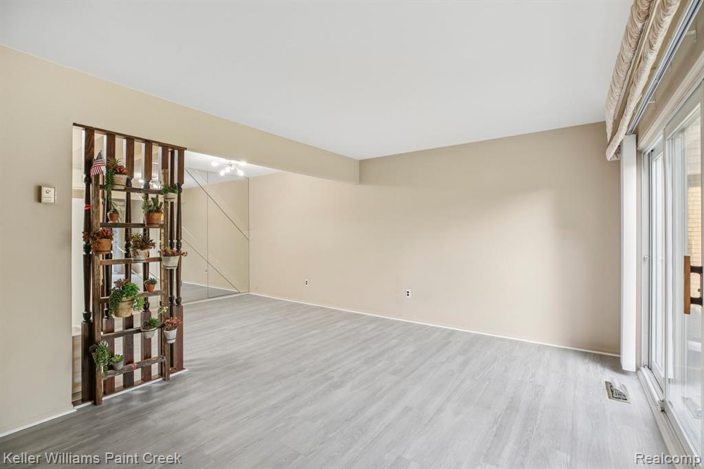 8248 Karam Boulevard, 3, Warren, MI 48093 — Photo 8