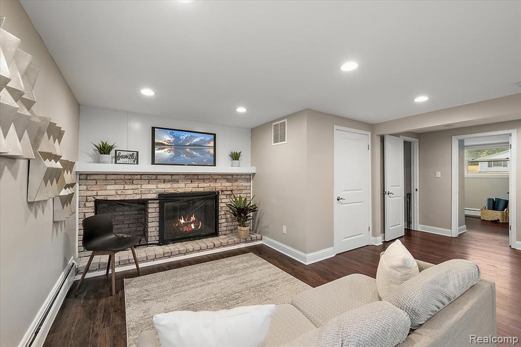 4521 Coachmaker Drive, Bloomfield Hills, MI 48302 — Photo 18