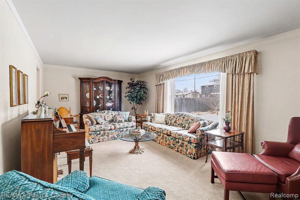 426 Bellewood Drive, Flushing, MI 48433 — Photo 7