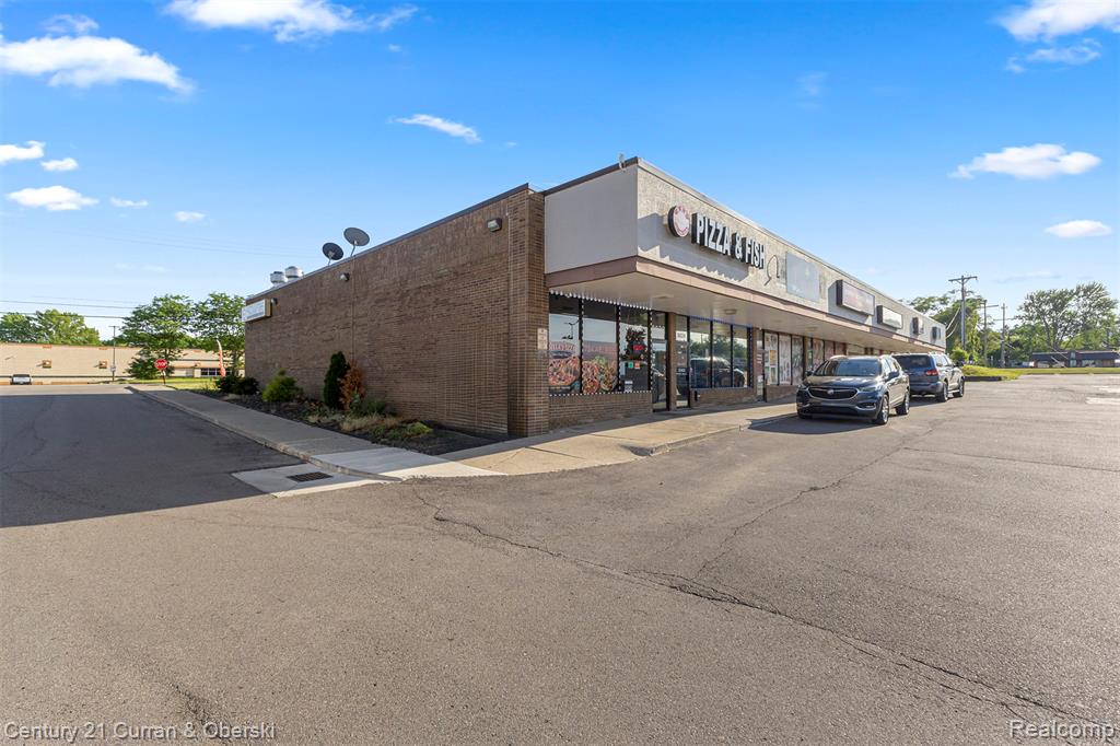 8028 N Middlebelt Road, Westland, MI — Photo 16