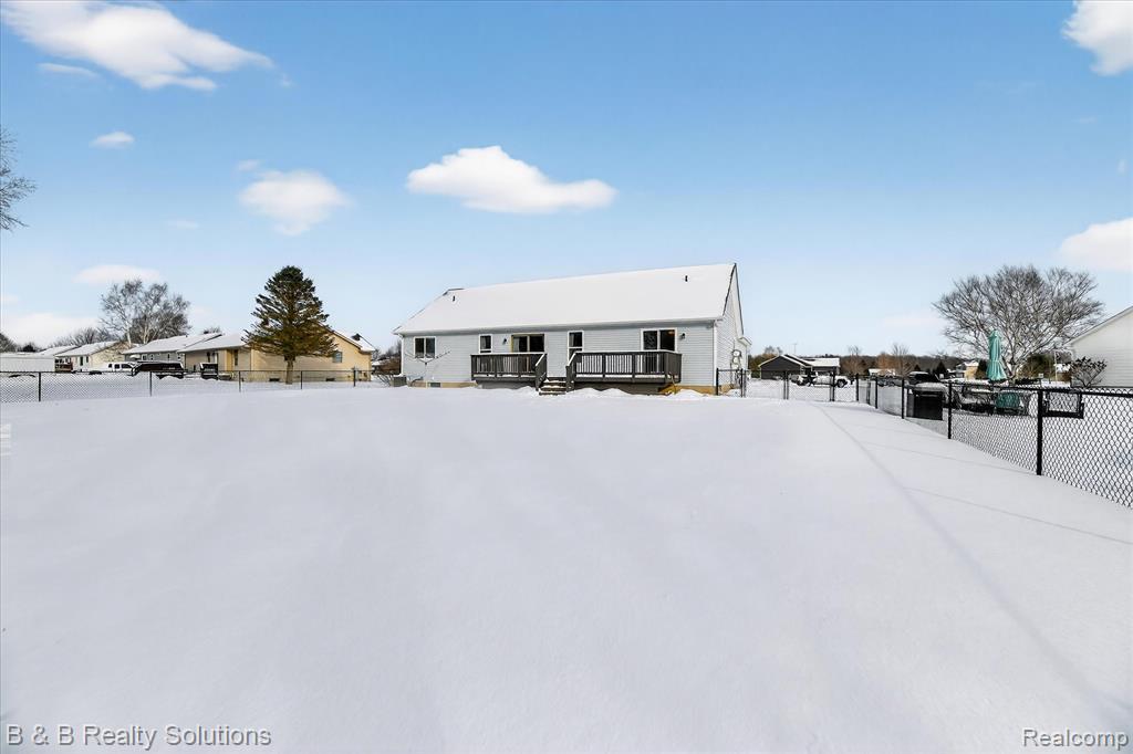 5769 Cobblestone Drive, North Branch, MI 48461 — Photo 34