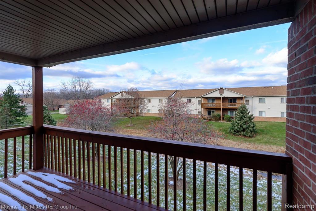 9635 WILDFLOWER Court, Van Buren, MI 48111 — Photo 7