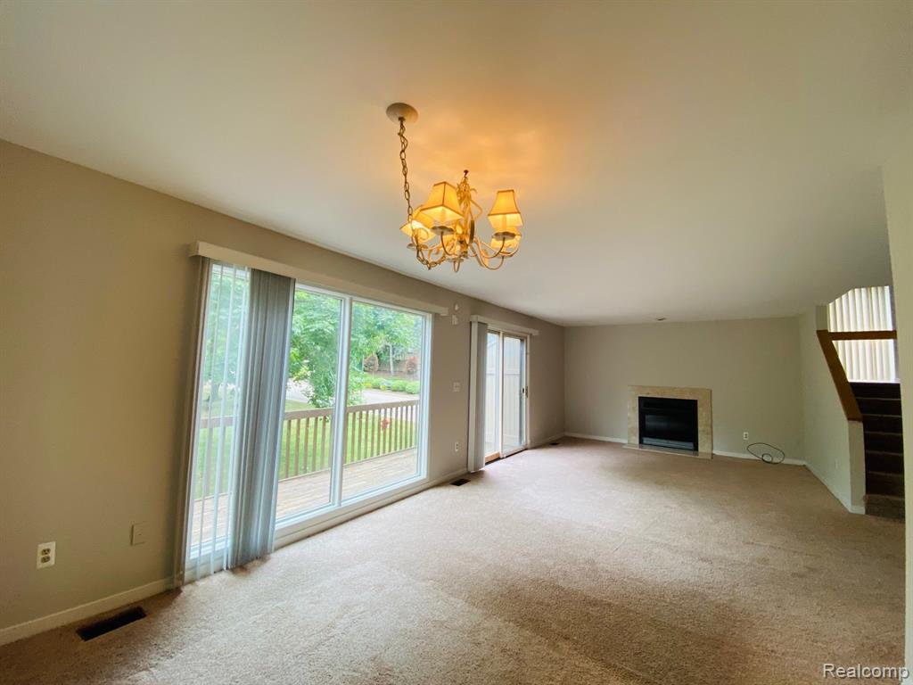 4038 Foxpointe Drive, West Bloomfield, MI 48323 — Photo 7