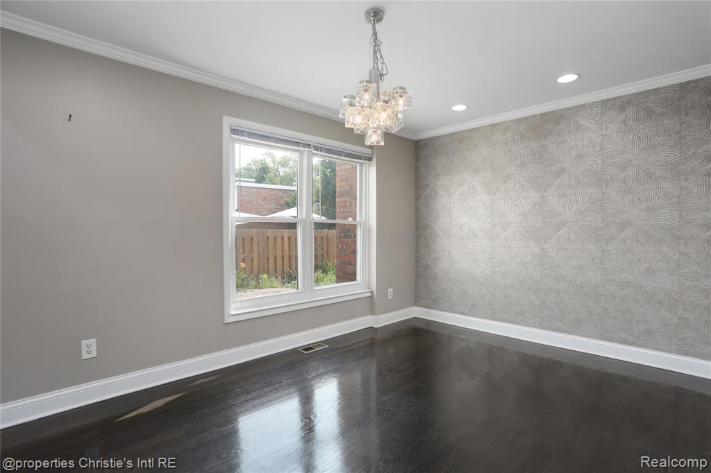2021 Hyde Park Drive, Detroit, MI 48207 — Photo 5