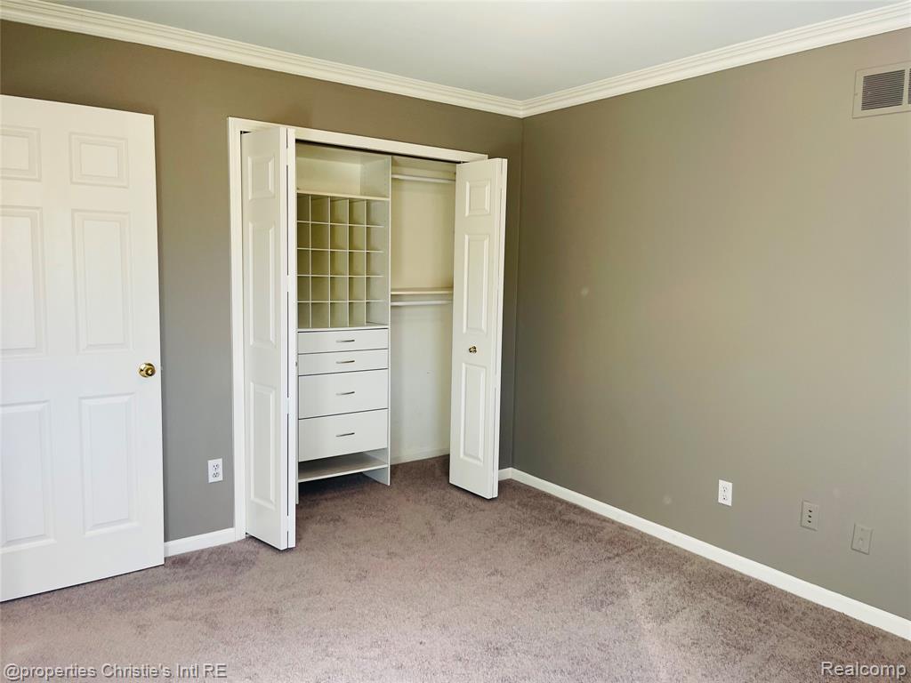852 Linden Way, Auburn Hills, MI 48326 — Photo 43