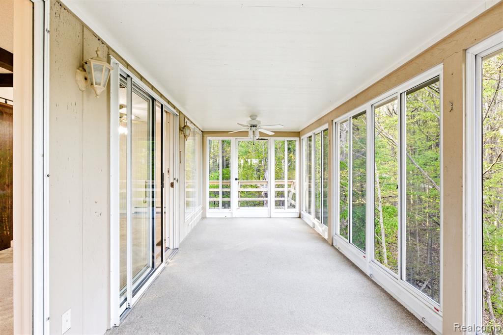 5208 N Hillcrest Drive, MI 48049 — Photo 12