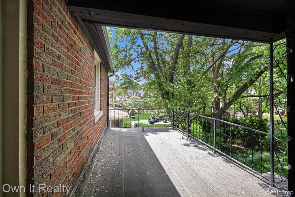 9320 W OUTER Drive, Detroit, MI 48219 — Photo 24