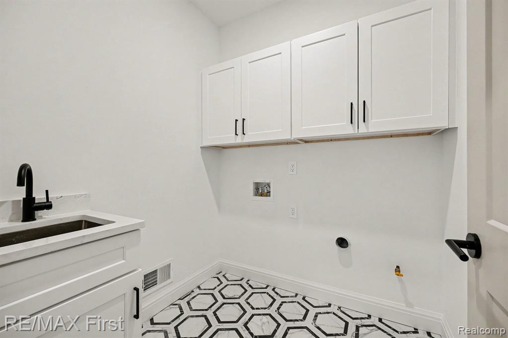 7424 DYKE ROAD, Clay, MI 48001 — Photo 19
