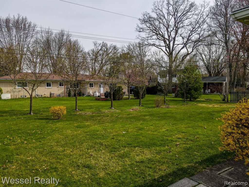 6769 DONNYBROOK Drive, Shelby Twp, MI 48316 — Photo 10