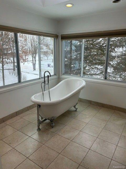 6597 TORYBROOKE Circle, West Bloomfield, MI 48323 — Photo 25