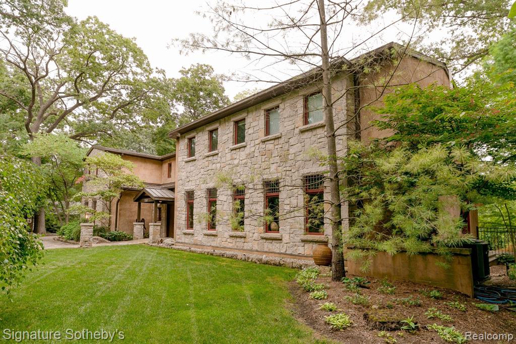 7357 LINDENMERE Drive, Bloomfield Hills, MI 48301 — Photo 68