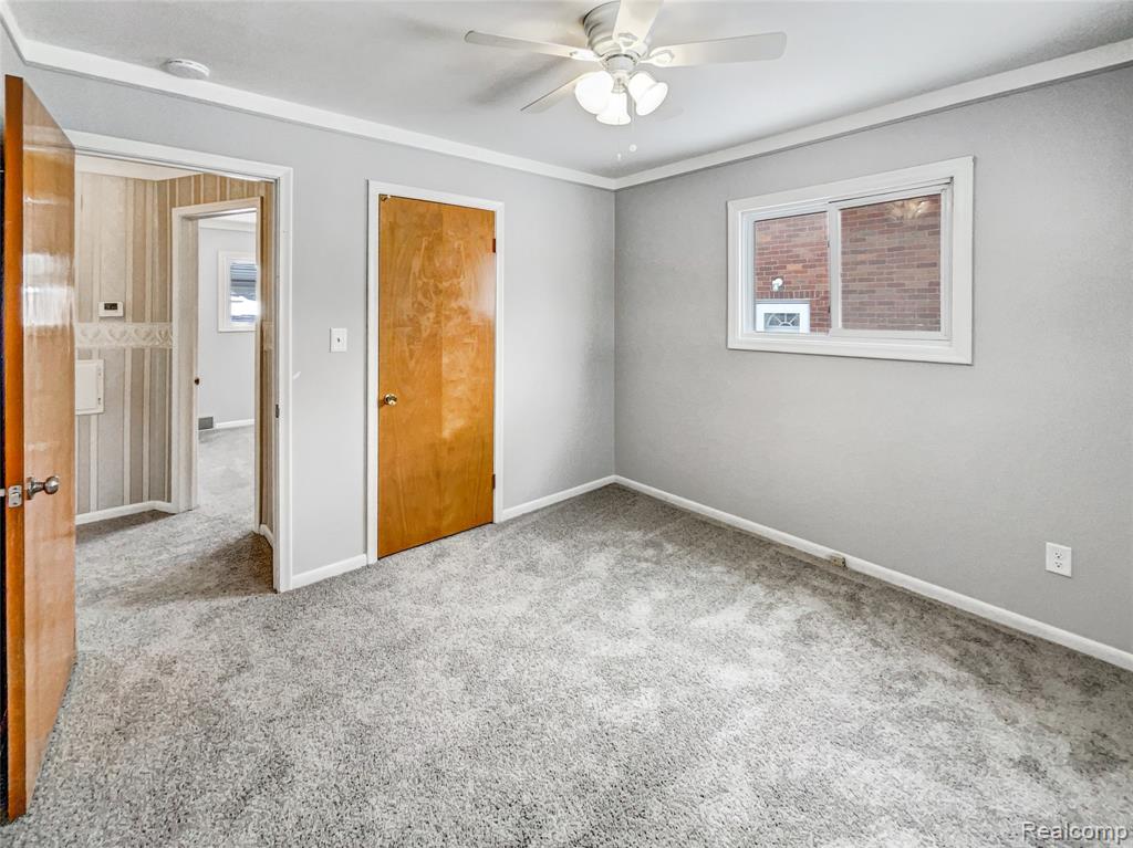 677 BELTON Street, Garden City, MI — Photo 16