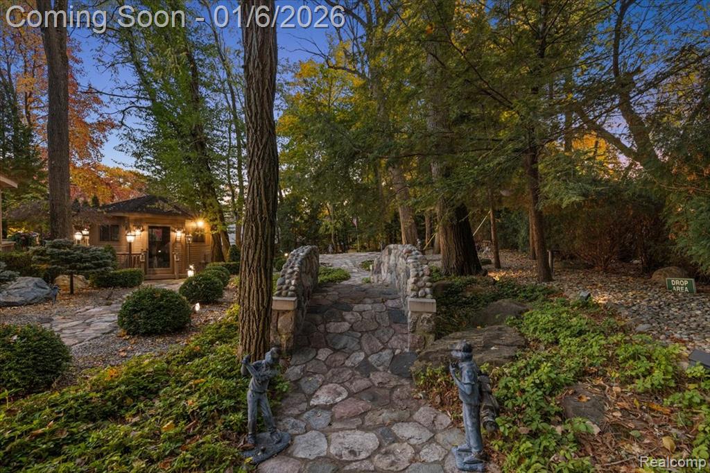 7310 Sandy Creek Lane, Bloomfield Hills, MI 48301 — Photo 67