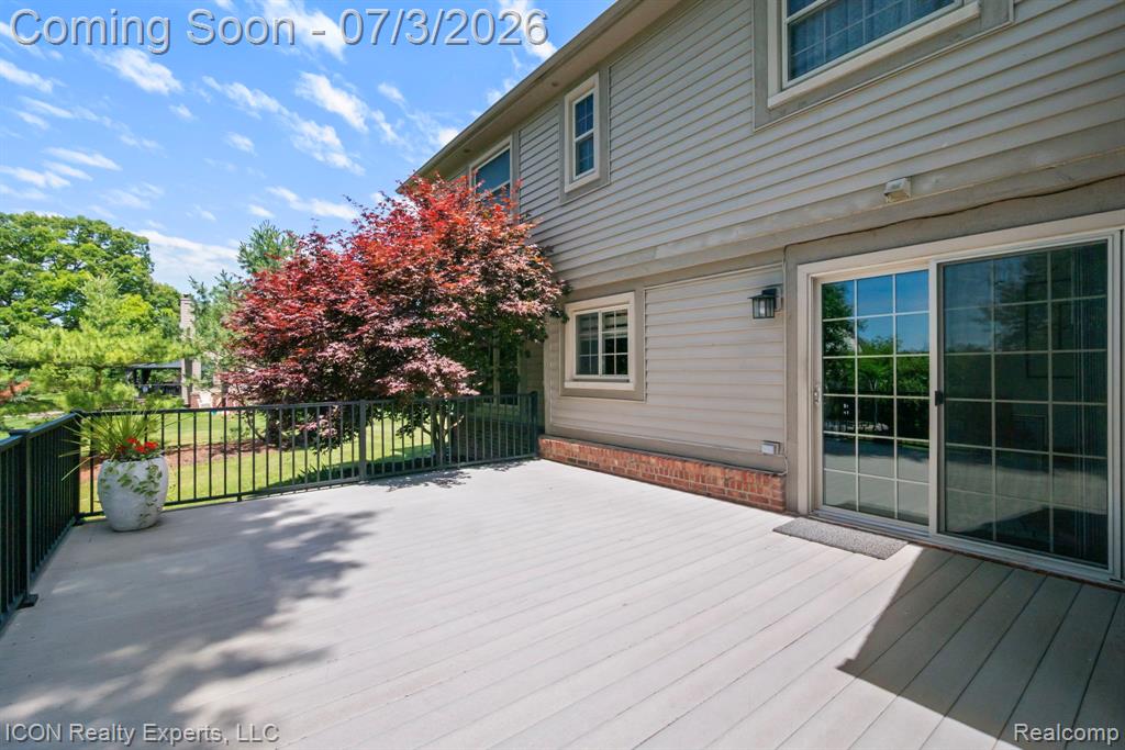 11016 Pembrooke Circle, South Lyon, MI 48178 — Photo 44