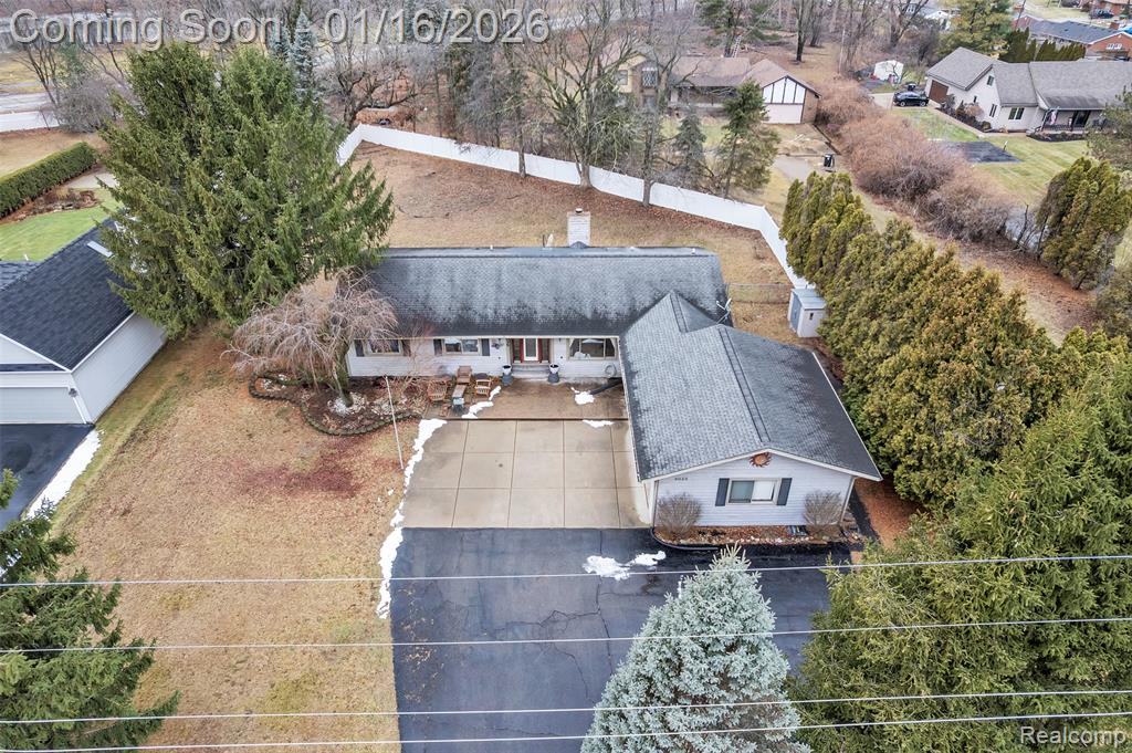 9035 Farmington Road, Livonia, MI 48150 — Photo 68