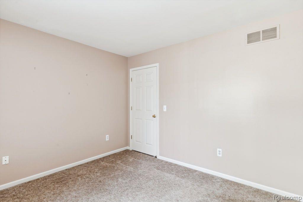 41446 REDMOND, Clinton Twp, MI 48038 — Photo 14