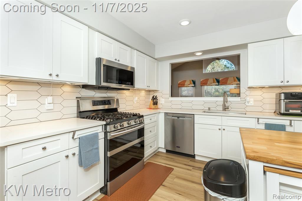 5338 Berwyck Drive, Troy, MI 48085 — Photo 16