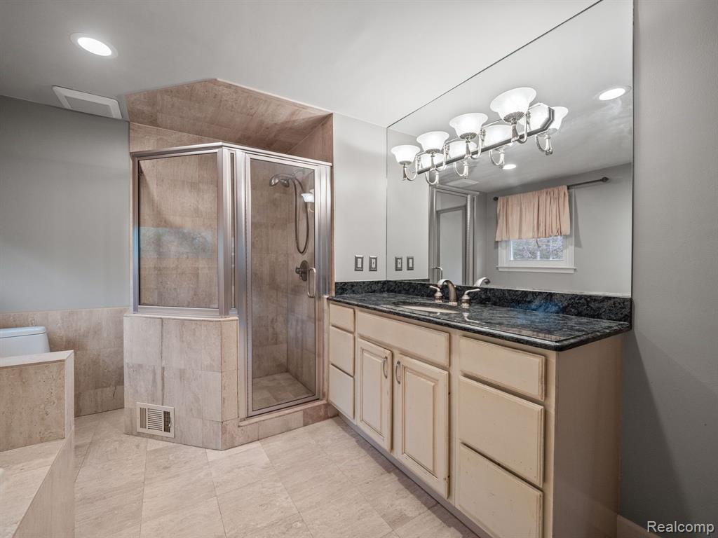 5707 WOODWIND Drive, Bloomfield Hills, MI 48301 — Photo 37