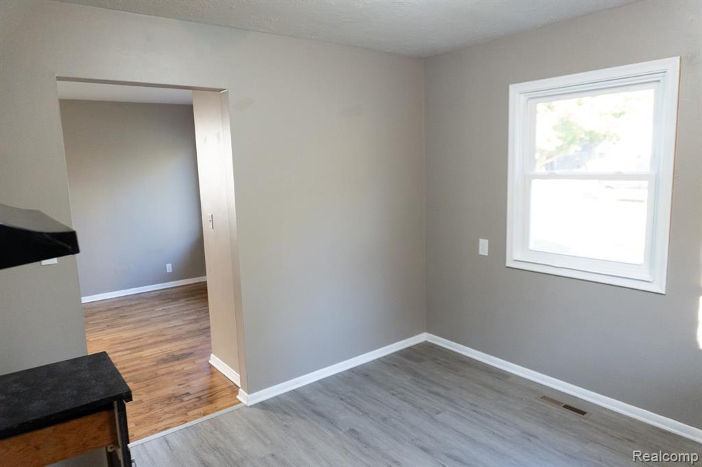 4418 Brunswick Avenue, Flint, MI 48507 — Photo 27